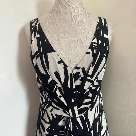 NWT Tibi New York Silk Bubble Hem Dress sz 8 - Picture 2 of 13